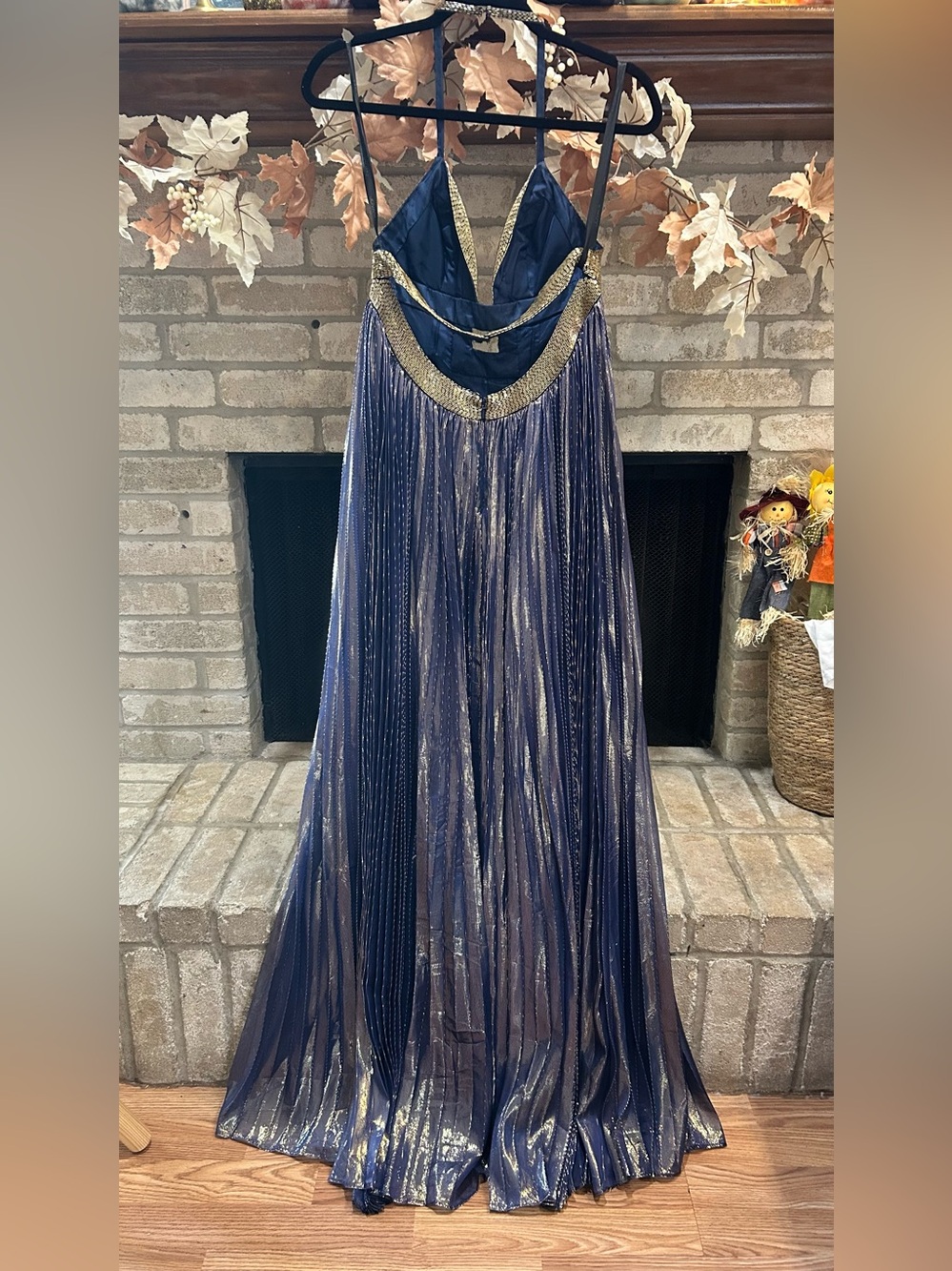 Jovani Metallic Navy and Gold Pleated Maxi Skirt EUC - Picture 3 of 3